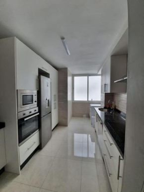 Preciosoy gran apartamento terraza con vistas wifi y climatización